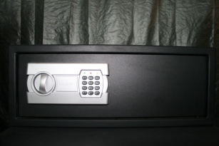 Laptop Strong Box Showroom Model Safe